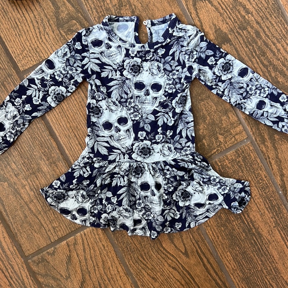 Little Bum Bums 18-24m snap crotch dress Halloween Like New